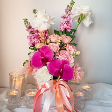 PERFECT KISSES •  Vase Arrangement